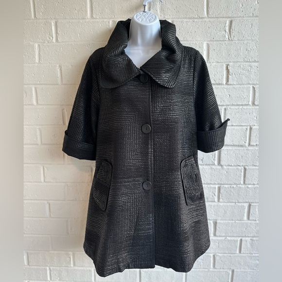Damee Inc  Black Patterned Jacket, Large Poofy Collar, Pockets Back Pleat Size L - Picture 1 of 17